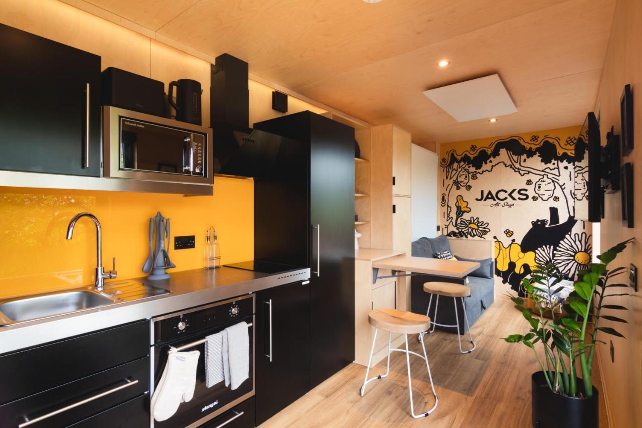 The Hive - Unique Hot Tub Cabin In Millport Eksteriør bilde