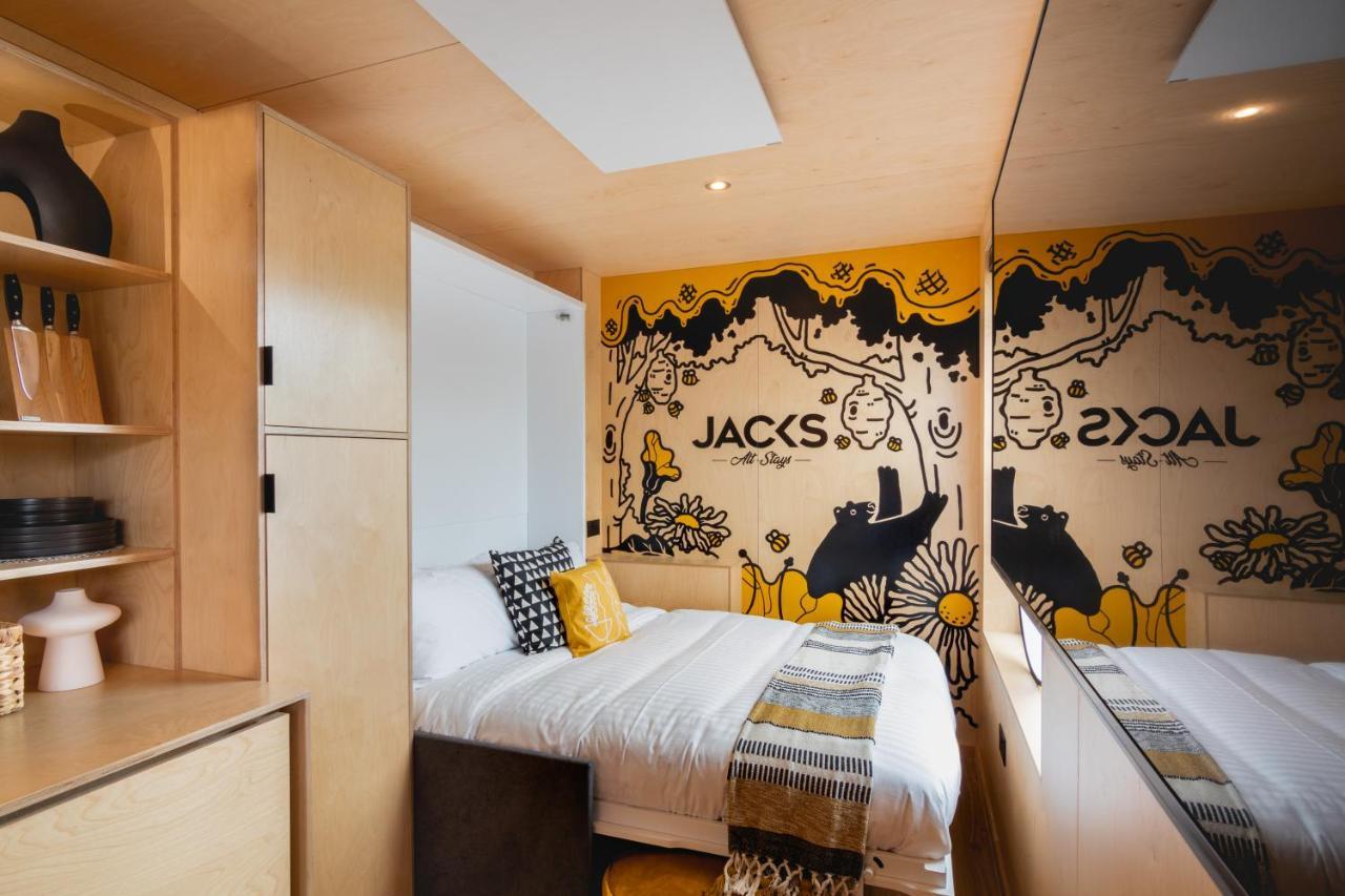 The Hive - Unique Hot Tub Cabin In Millport Eksteriør bilde