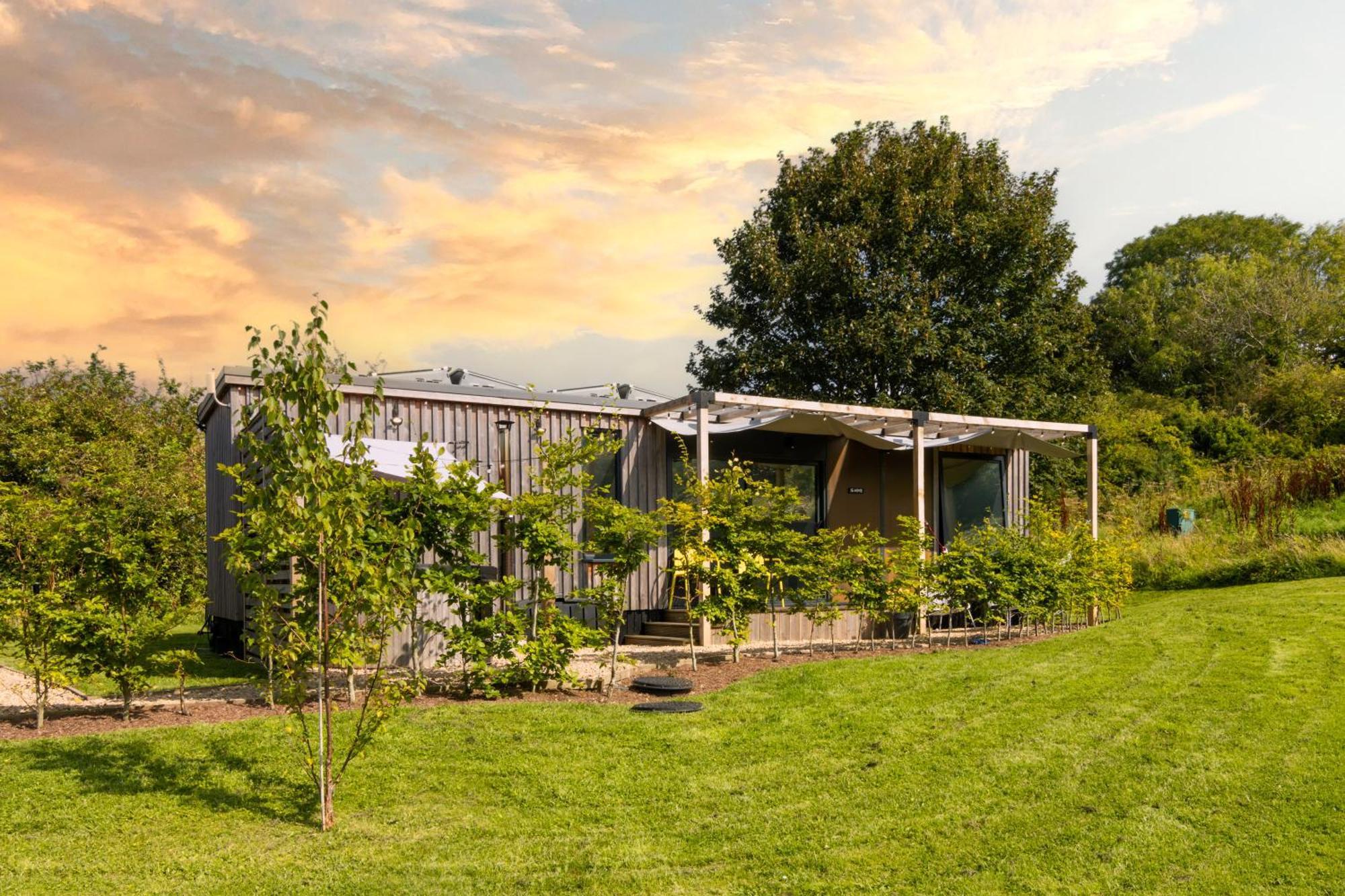 The Hive - Unique Hot Tub Cabin In Millport Eksteriør bilde